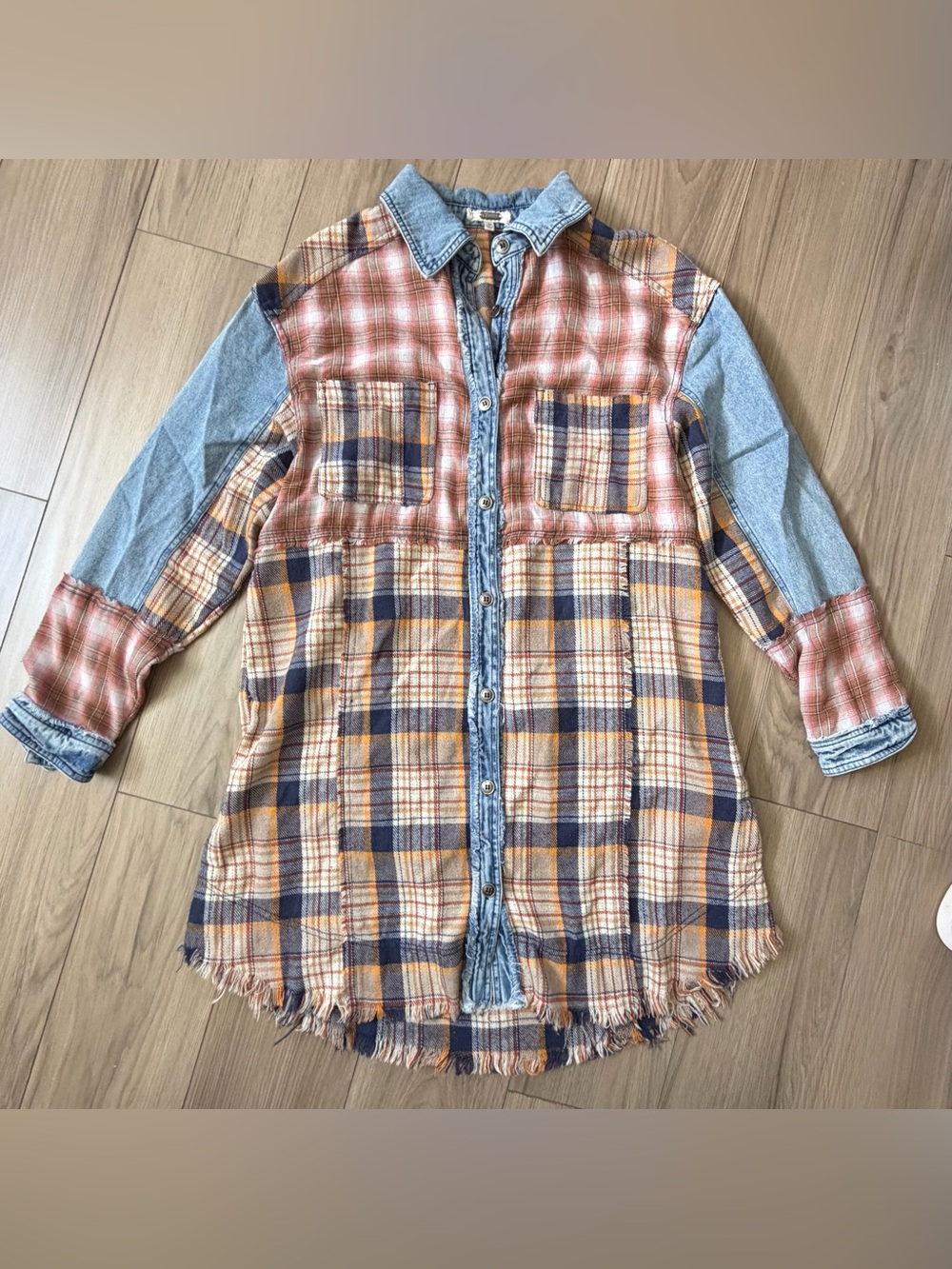 Gimmicks BKE Patchwork Plaid Button-Front DenimShirt Dress Raw Hem POCKETS Sz M